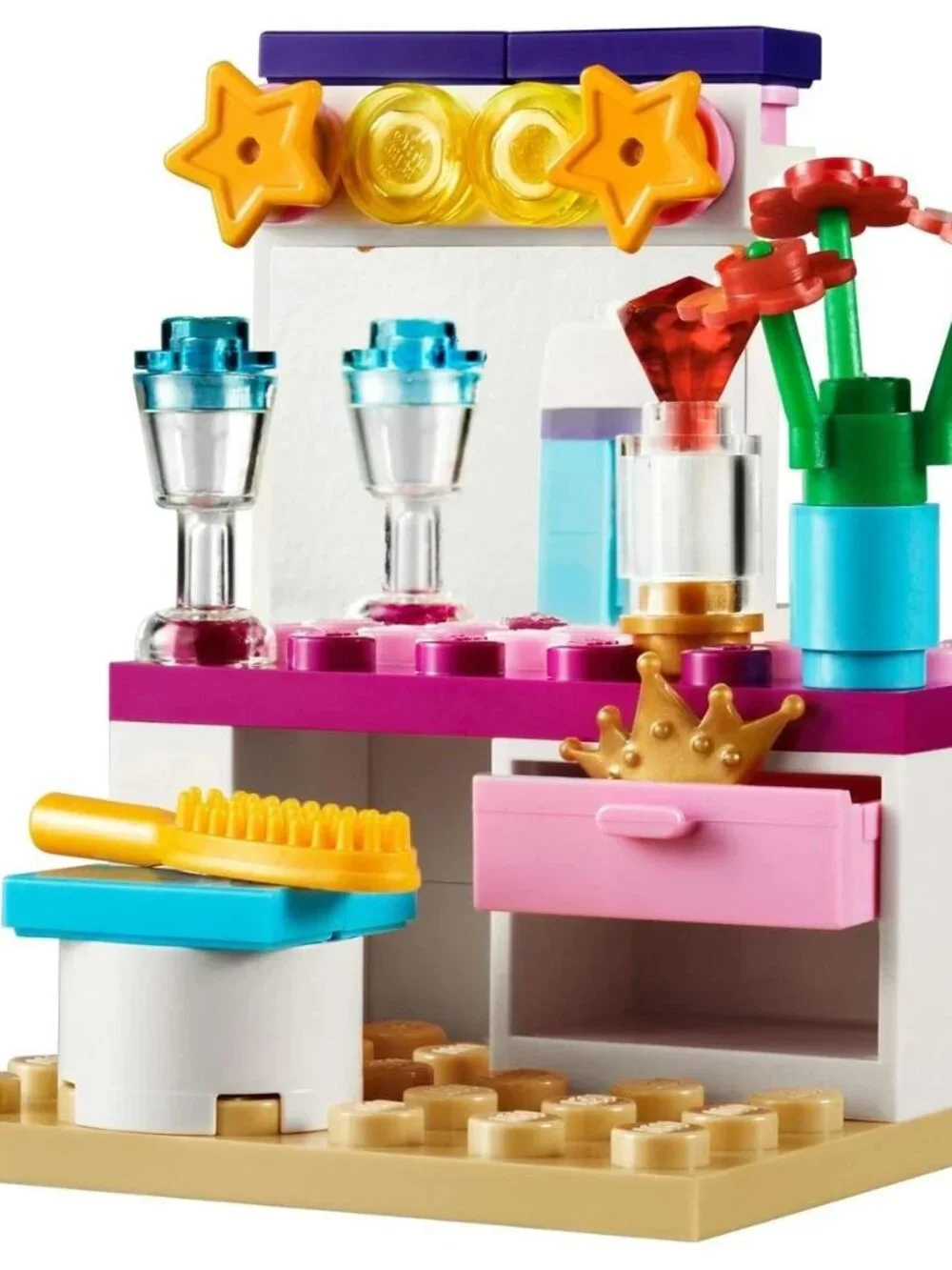 LEGO FRIENDS: Rehearsal Stage (41004) -full but one minifigure has been swapped